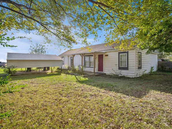 222 E 10th St, Mounds, OK 74047
