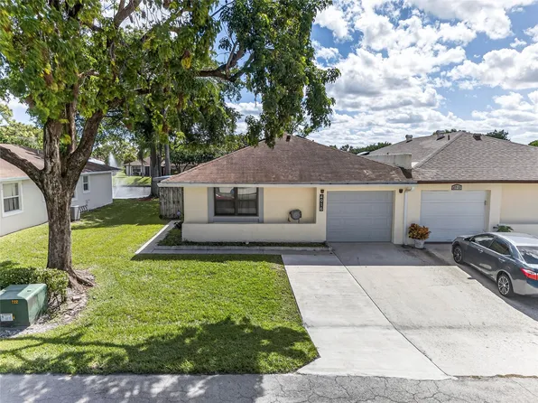 4916 Luqui Court #26A, West Palm Beach, FL 33415