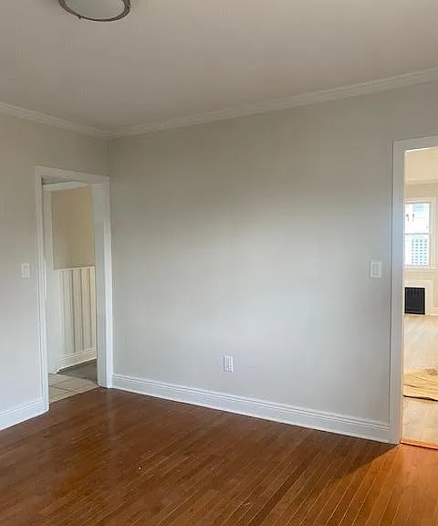 12 Bayview Ave — Photo 8