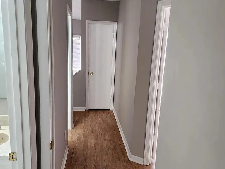 177 Governors Dr — Photo 4