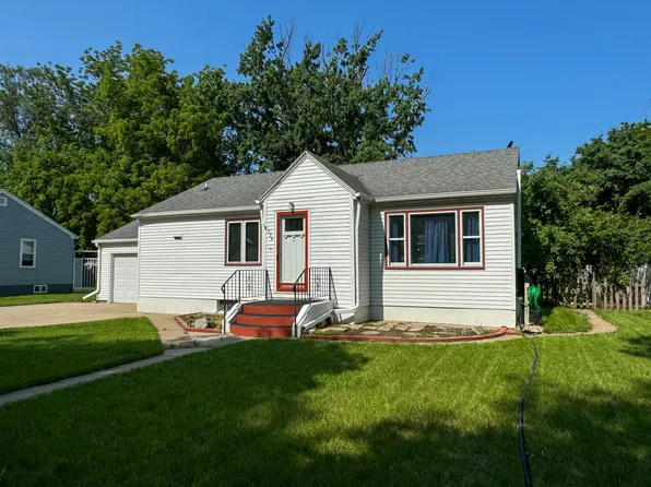 1239 Beach Ave SE, Huron, SD 57350