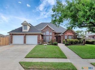 206 Summerwind Dr, Victoria, TX 77904