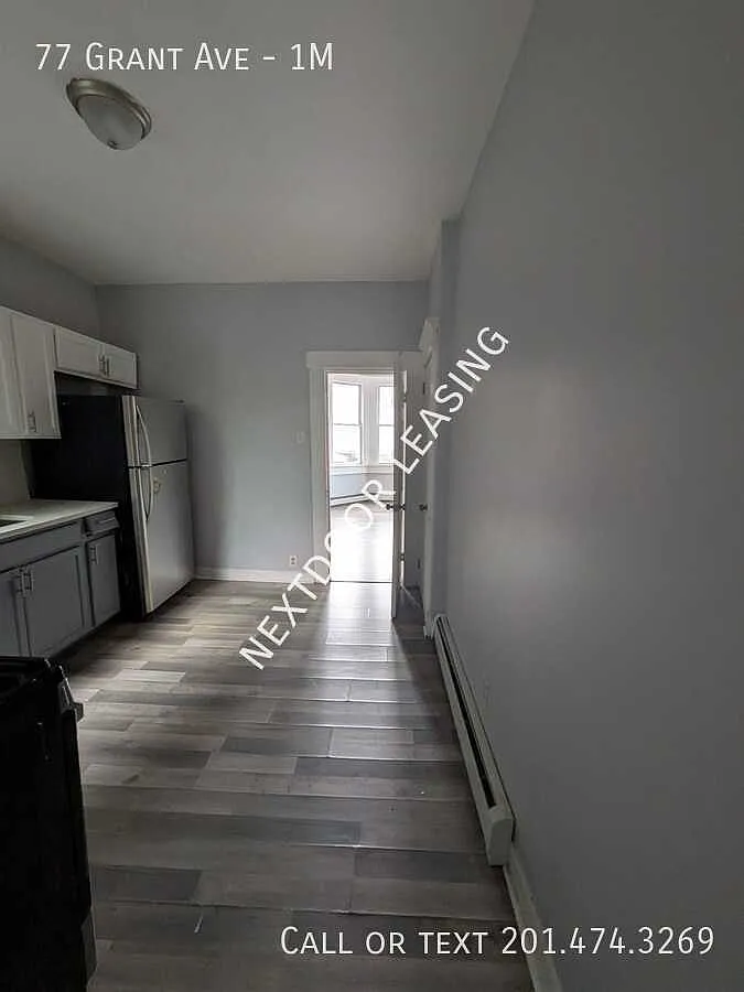 77 Grant Ave — Photo 3