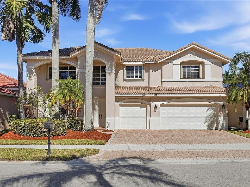 1st image of 2444 Greenbrier Court