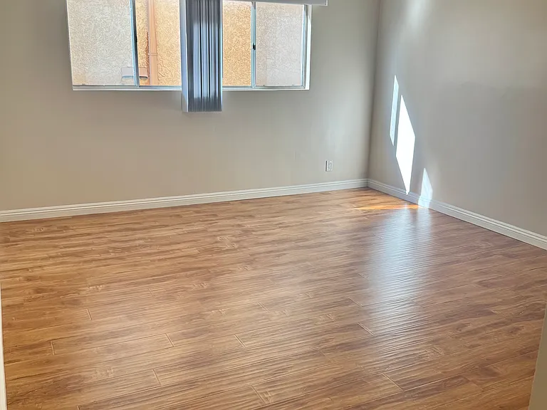 2014 S Bentley Ave #202 — Photo 14