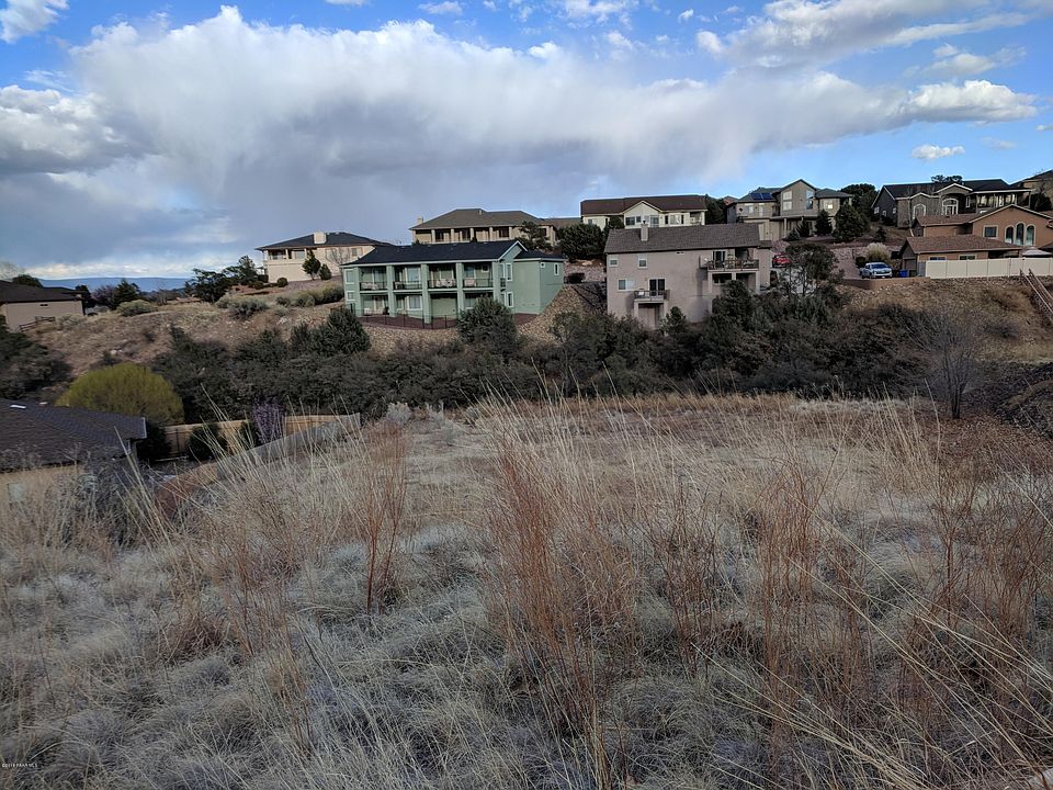 1st image of 2321 Lakewood Dr