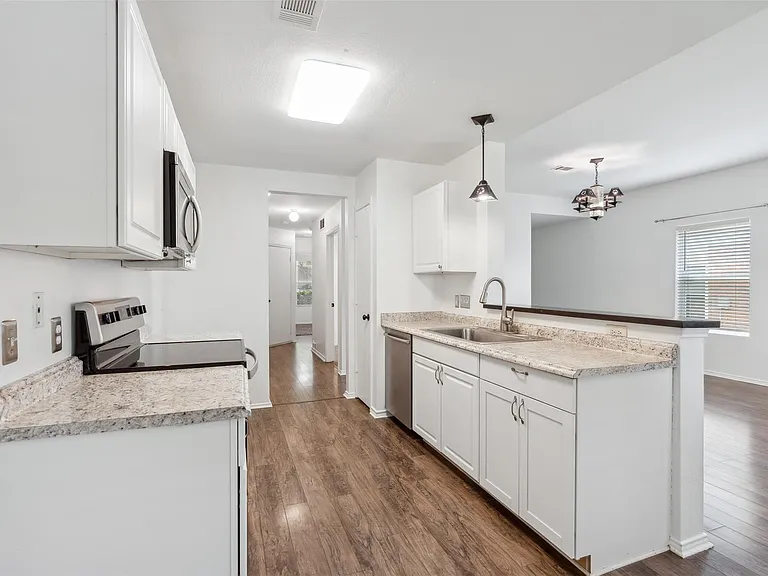 8821 Tumbleweed Dr — Photo 5