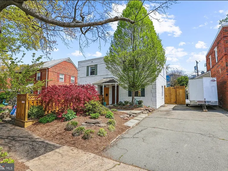 829 S Ivy St — Photo 18