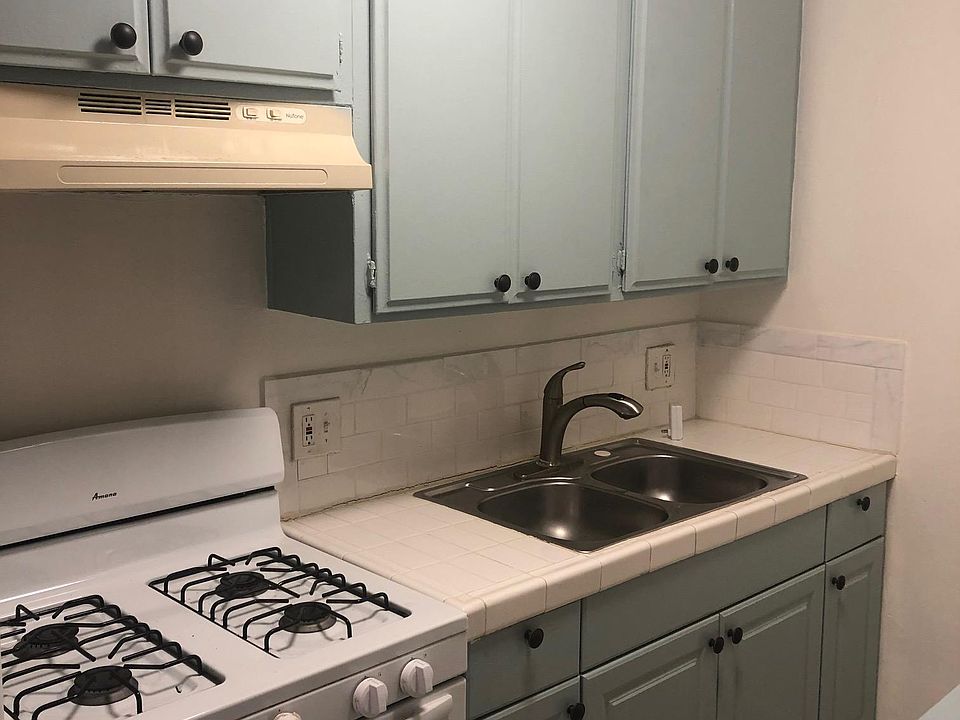 1st image of 6936 Morella Ave #6