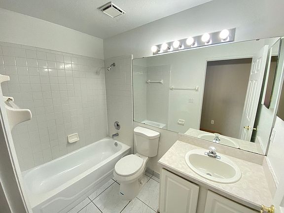 5th image of 3310 Crystal Creek Blvd