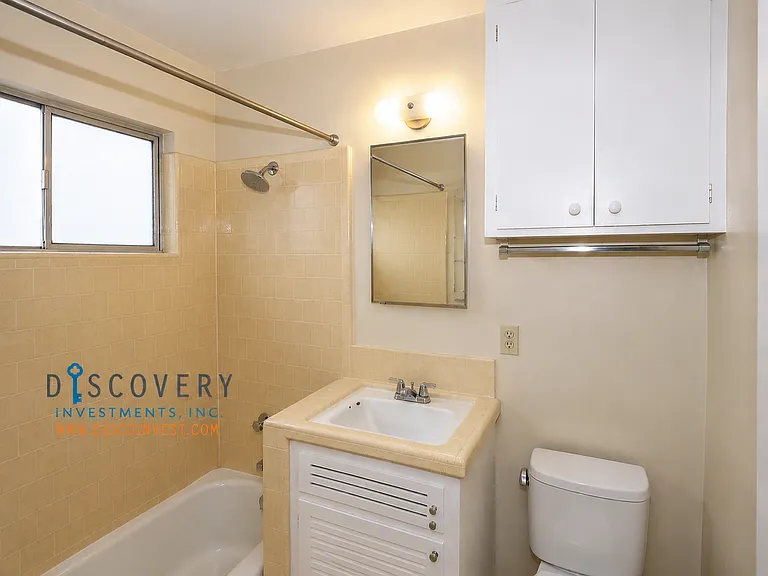 Brandon St. 1730 — Photo 18