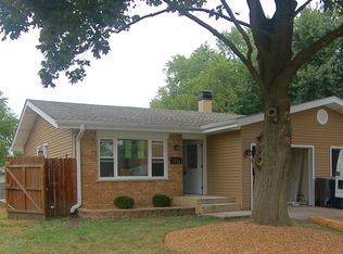 1736 Maple Ln, Elgin, IL 60123