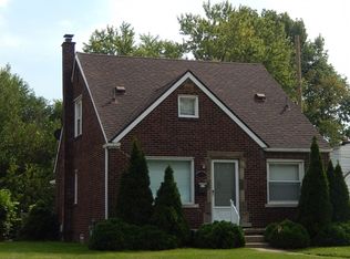 1015 Lafayette Blvd, Lincoln Park, MI 48146