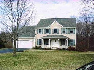 11 Castle Pnes, Clifton Park, NY 12065