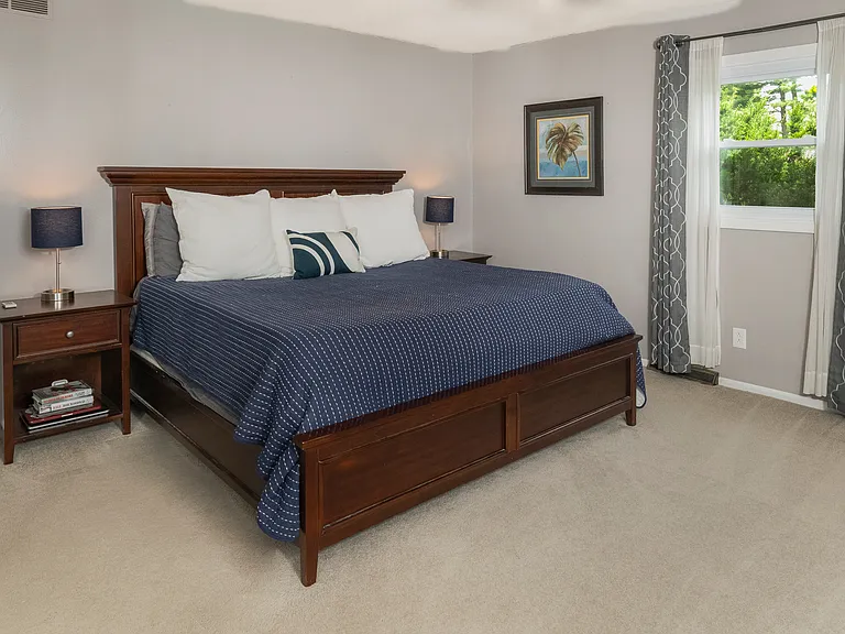4201 E Cambridge Dr — Photo 27