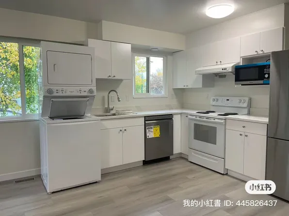 2 King Edward Ave W, Vancouver, BC V6L 1T2