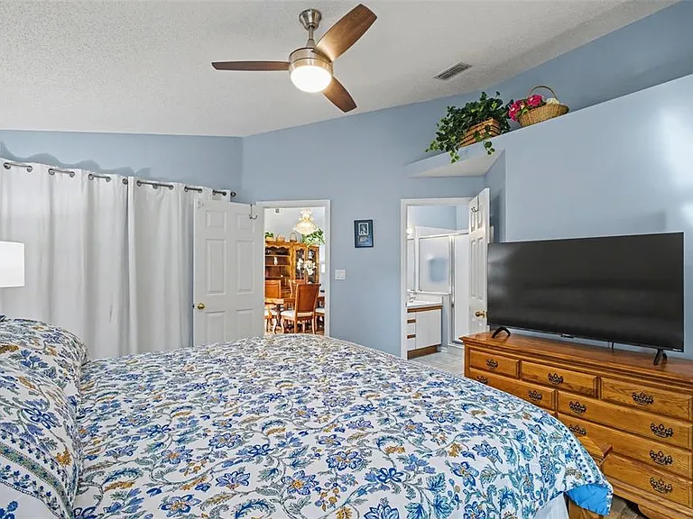 25049 Navel Ave — Photo 11