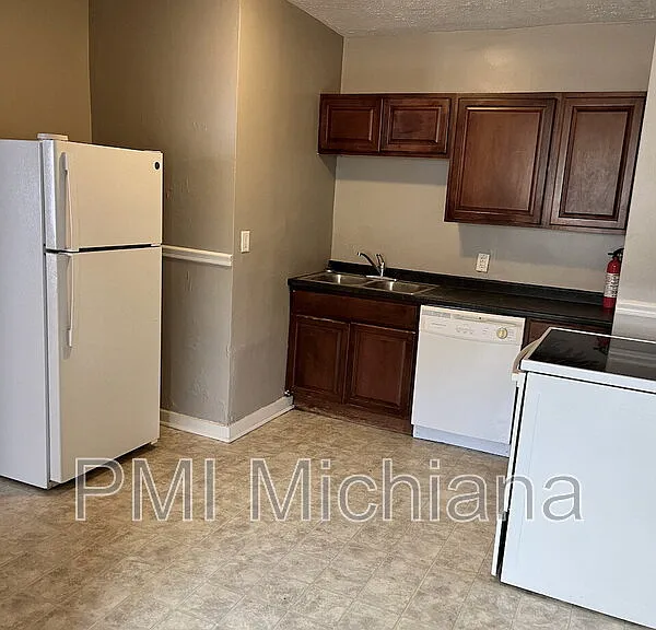 117 Franklin Pl #4 — Photo 5
