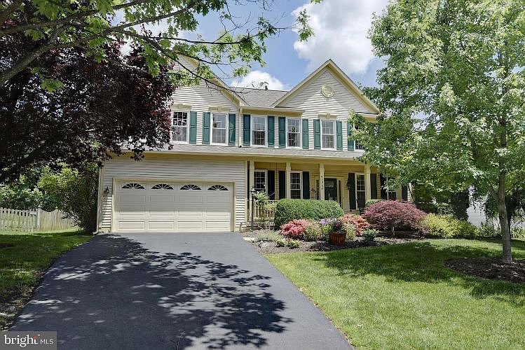 1st image of 42968 Deer Chase Pl