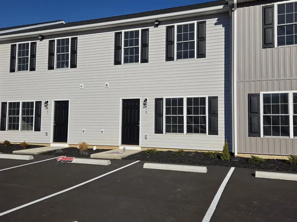 419 N Washington Ave, Pulaski, VA 24301