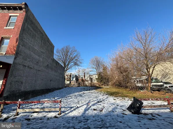 1947 Rowan St, Philadelphia, PA 19140