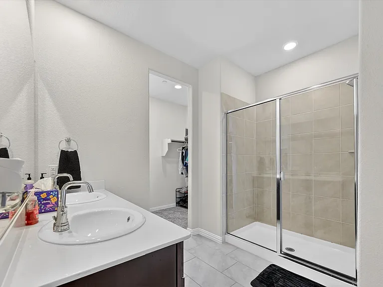 120 Monarch Way — Photo 18