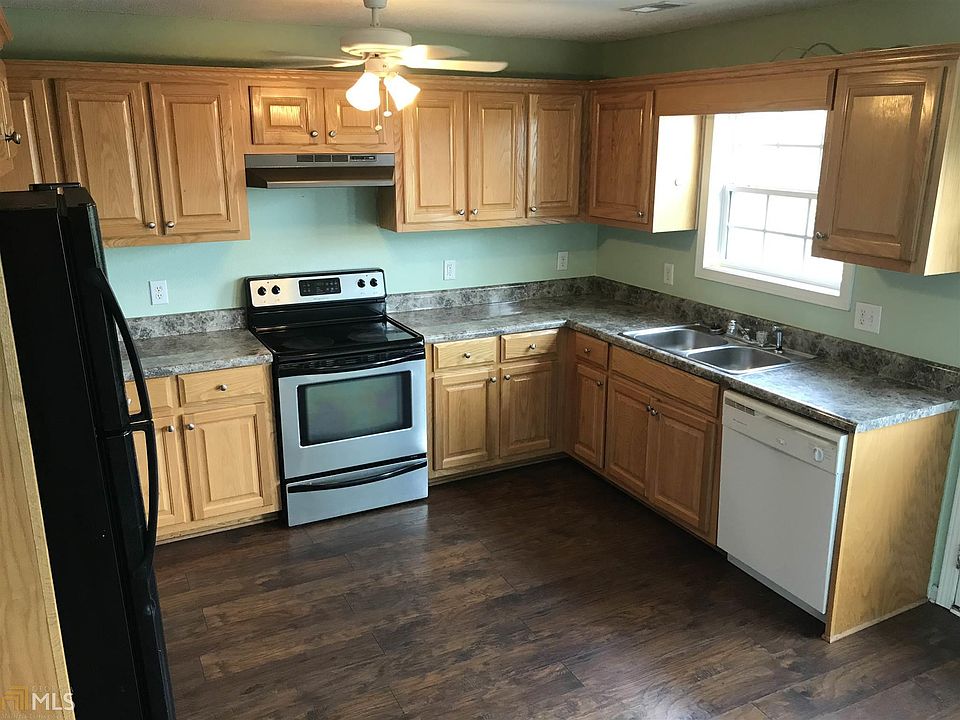 2nd image of 189 Louise Ln