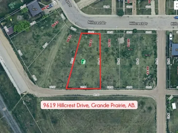 9619 Hillcrest Dr, Grande Prairie, AB T8V 1A6
