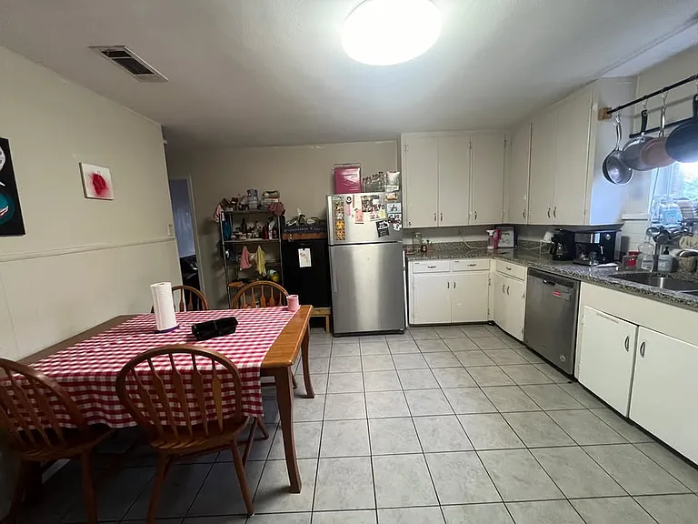 7103 Guadalupe St #A — Photo 6