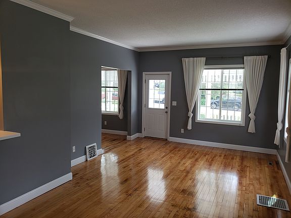 2nd image of 3044 Natchez Ave S
