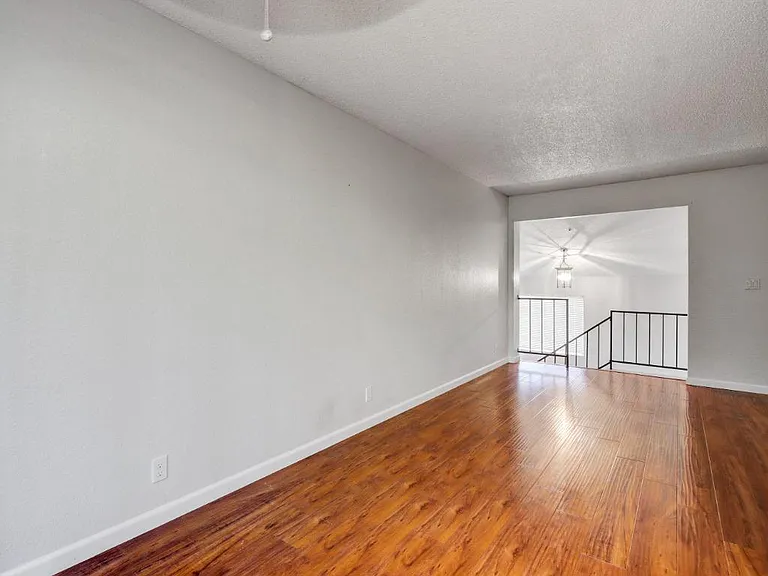 3626 Hallelujah Ct #3 — Photo 4