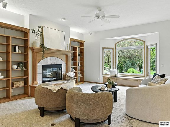 4th image of 219 Oakmont Dr