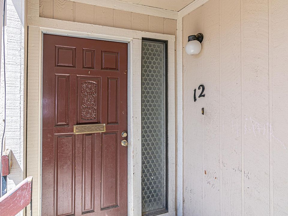 1st image of 3101 Garden Cir #12