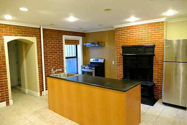 Rented by Stuyvesant Heights Realty Corp | media 24