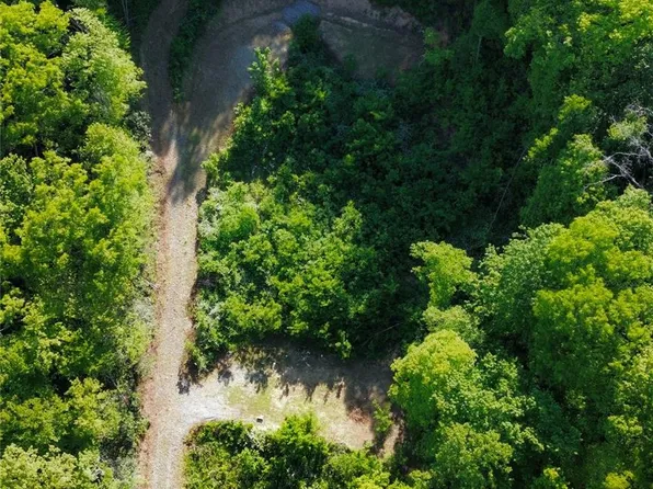 1182 Tunnel Mountain Rd, Sylva, NC 28779