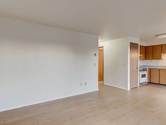4th image of 1298 SE 4th Ave APT 203