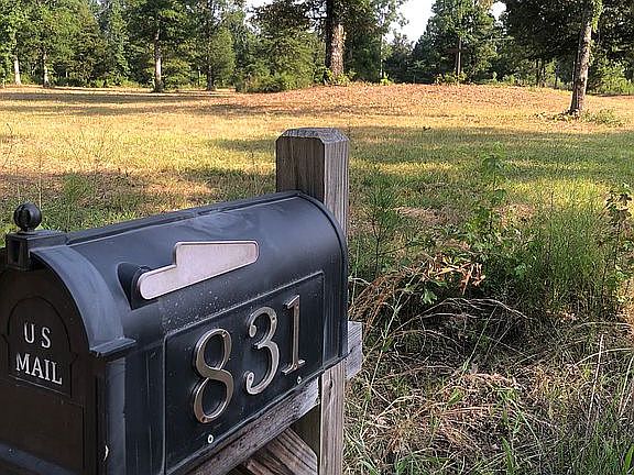 4th image of 831 Miller County 226 #226
