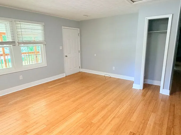 30 Bradley Branch Rd — Photo 2