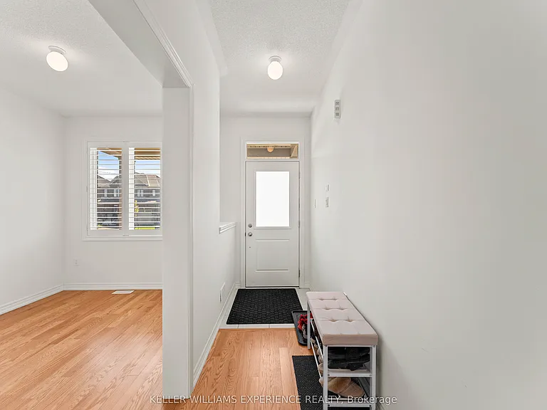 75 Wakefield Blvd — Photo 6