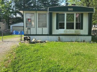 215 Meddows Ln, O Fallon, IL 62269