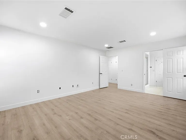 5009 Shaman Ct — Photo 23