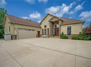 6683 N Canal Rd, Lockport, NY 14094