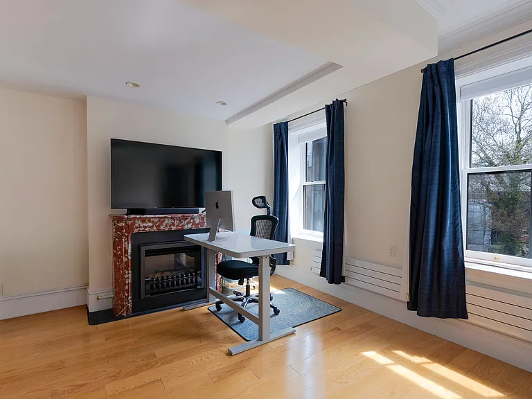 152 9th Ave #3 — Photo 10