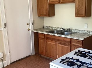 433 N 29th St, Milwaukee, WI 53208