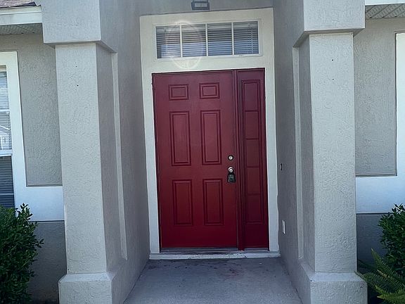 3rd image of 606 Jura Ln