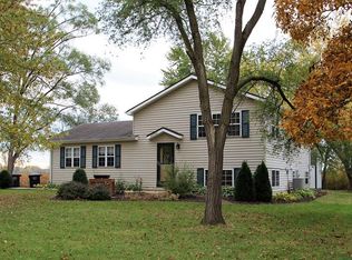 28501 108th St, Trevor, WI 53179