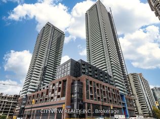 430 Square One Dr #3108, Mississauga, ON L5B 0E2