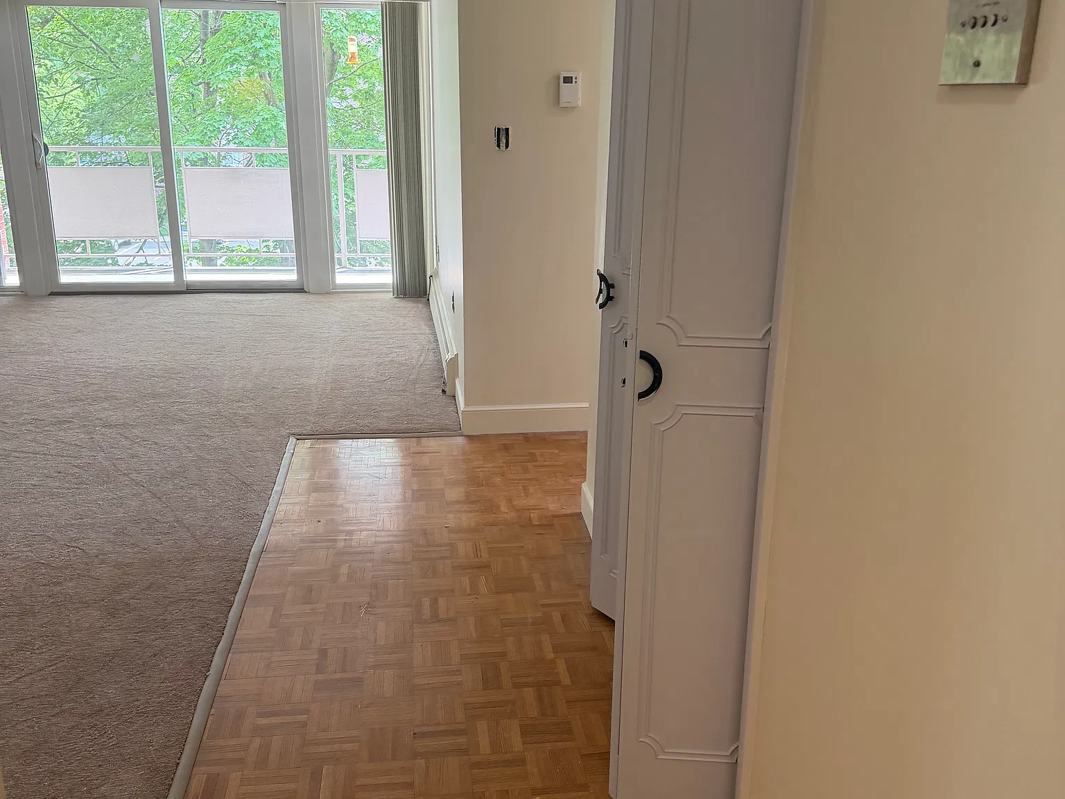 2 bed, 1.0 bath, 800 sqft, $2,400 — Photo 2