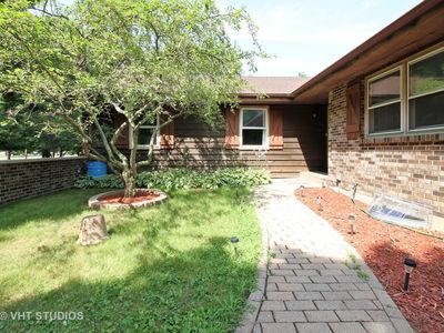 411 S Shannon Dr, Woodstock, IL, 60098