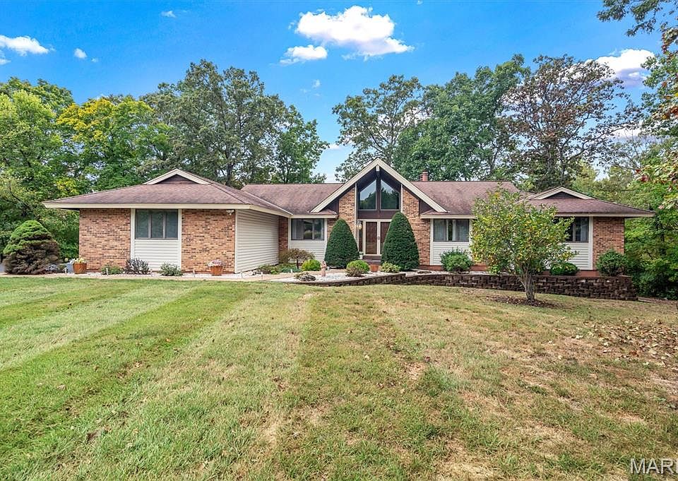 1st image of 9 Hickory Glen Ct